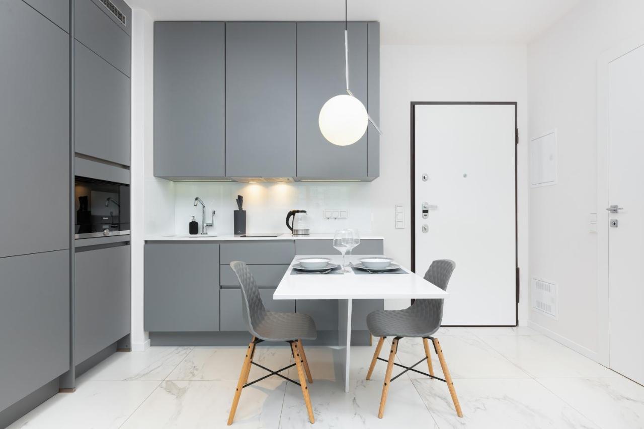 Mennica Residence - City Center Apartments By Noclegi Renters Varsovia Exterior foto