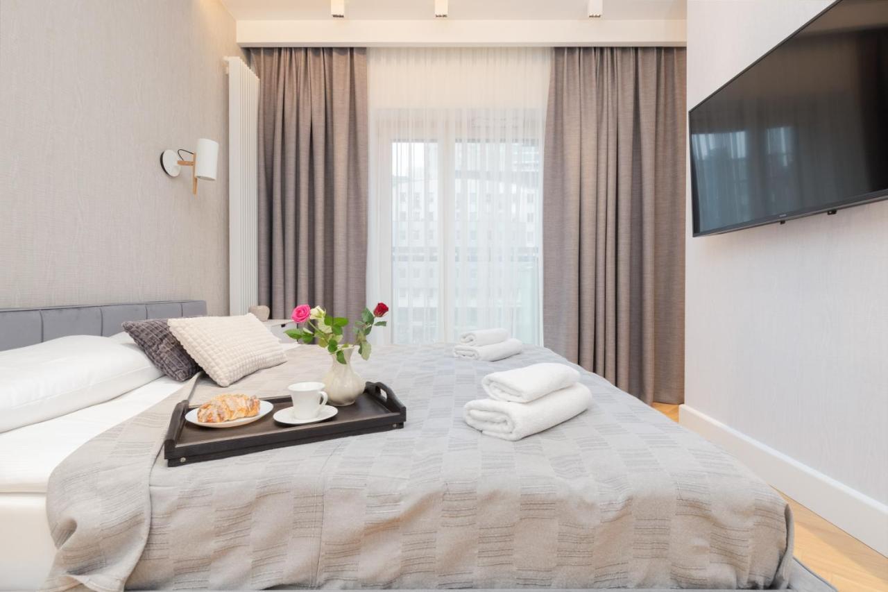 Mennica Residence - City Center Apartments By Noclegi Renters Varsovia Exterior foto