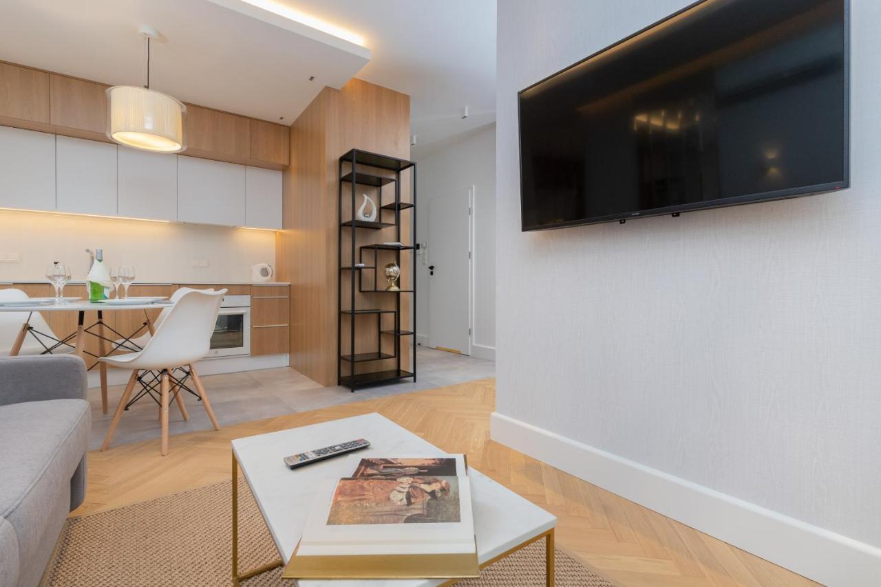 Mennica Residence - City Center Apartments By Noclegi Renters Varsovia Exterior foto