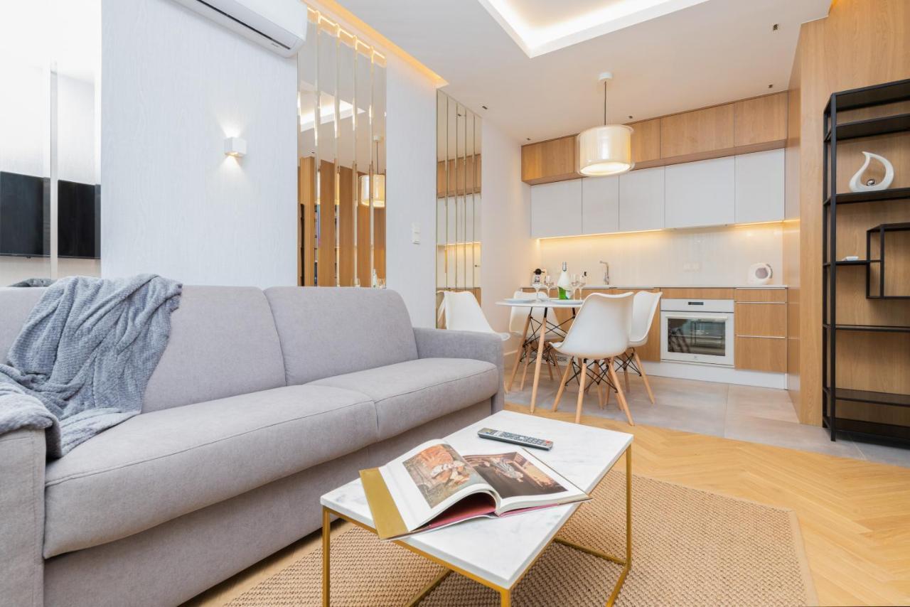 Mennica Residence - City Center Apartments By Noclegi Renters Varsovia Exterior foto