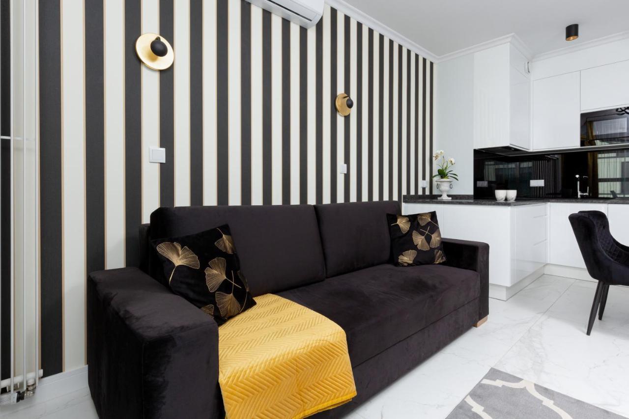Mennica Residence - City Center Apartments By Noclegi Renters Varsovia Exterior foto