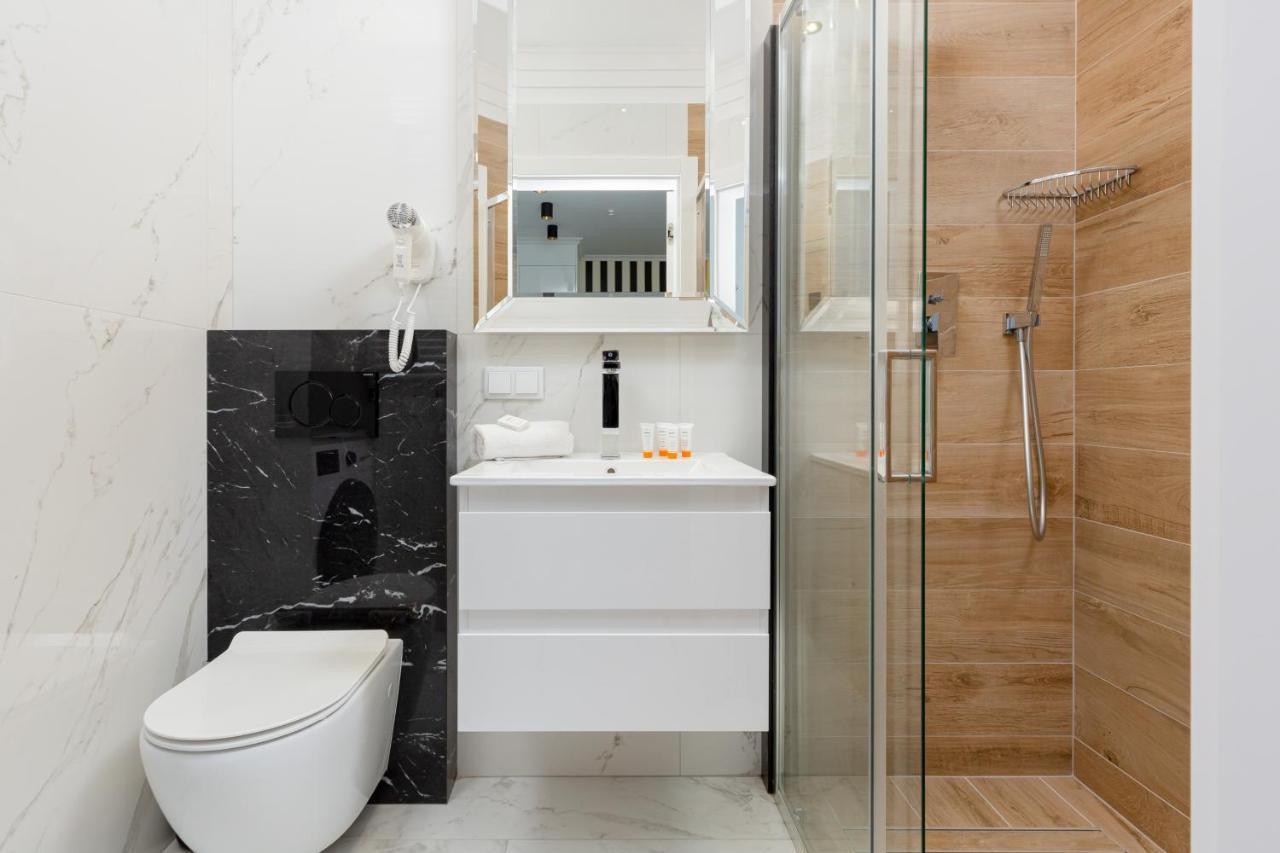 Mennica Residence - City Center Apartments By Noclegi Renters Varsovia Exterior foto