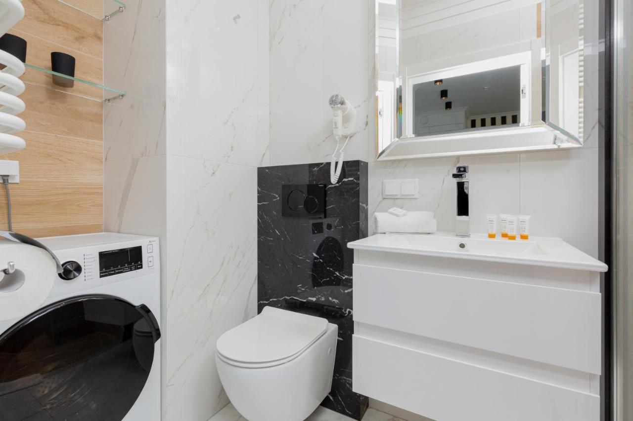 Mennica Residence - City Center Apartments By Noclegi Renters Varsovia Exterior foto